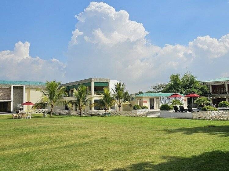 ホテル The Creek Boutique Resort & Spa