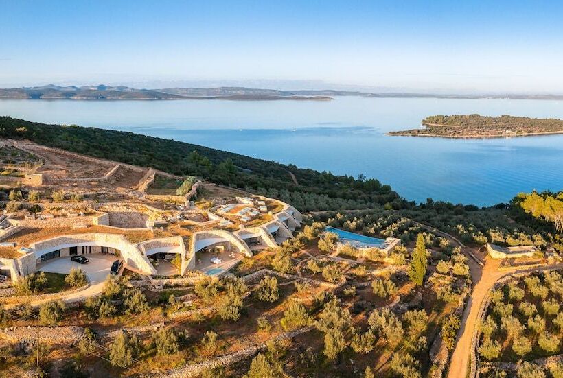 فندق Villa Nai 3.3