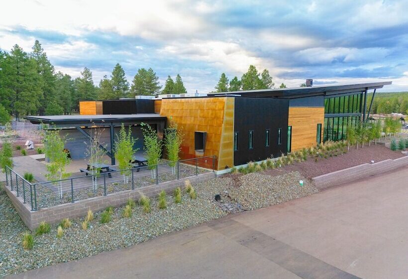 فندق Village Camp Flagstaff