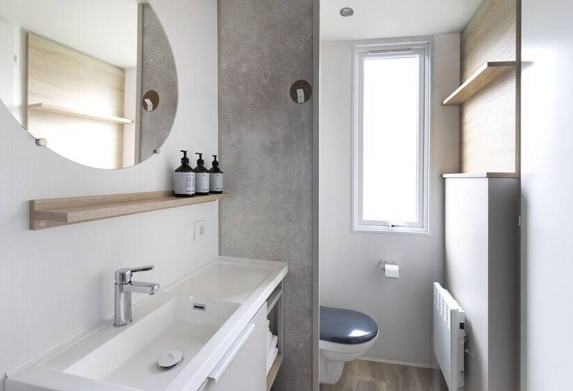 Отель Wecamp Pirineos