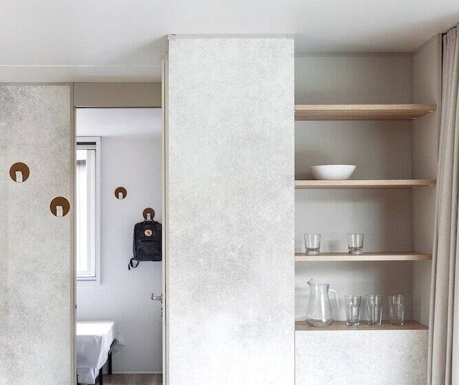 Отель Wecamp Pirineos