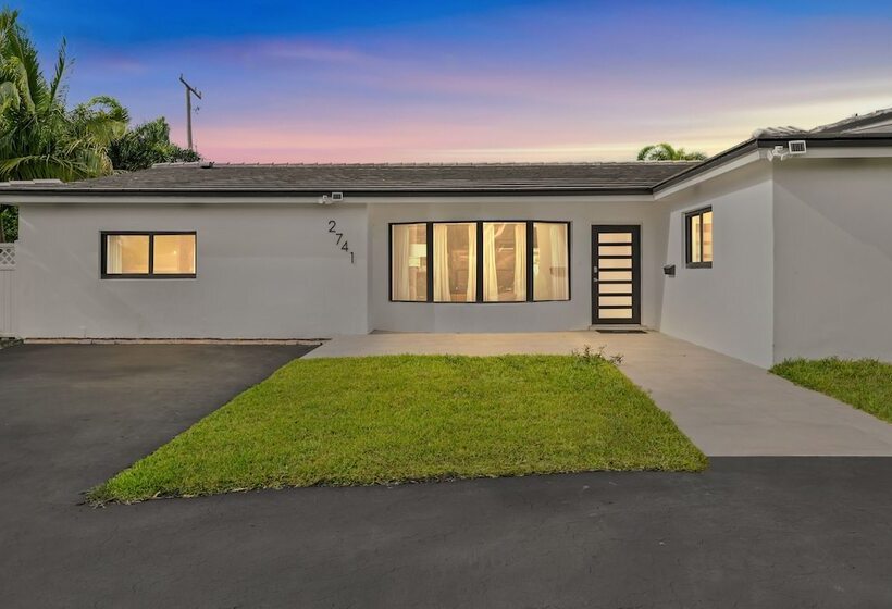 Kasa Lighthouse Point South Florida