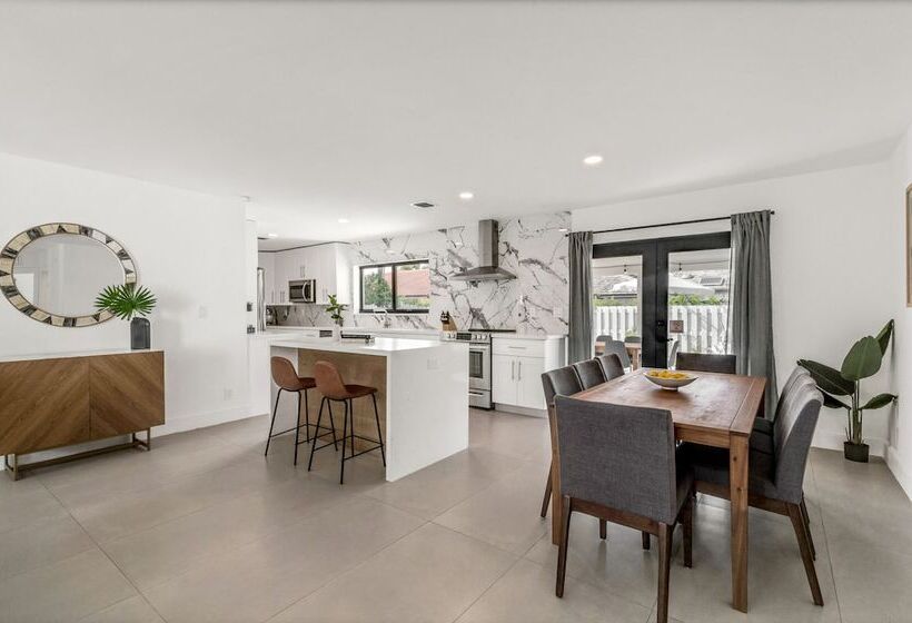 Kasa Lighthouse Point South Florida