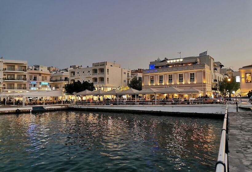 Kassandra Garden Residence