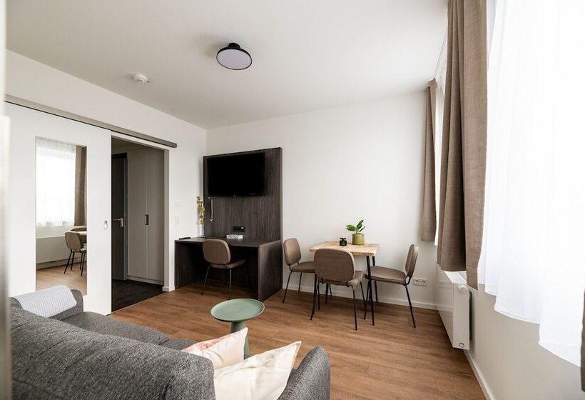 Limehome Bremerhaven Kantstraße