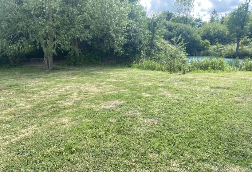 Luxury Pod Cabin In Beautiful Surroundings Wrexham