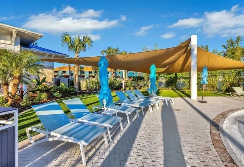 Magical Themed Villa In Windsor Isalnd