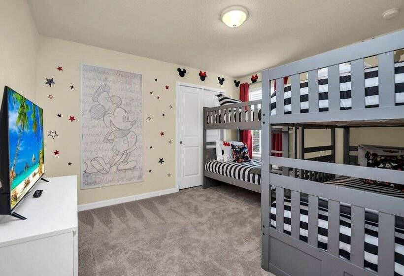 Magical Themed Villa In Windsor Isalnd