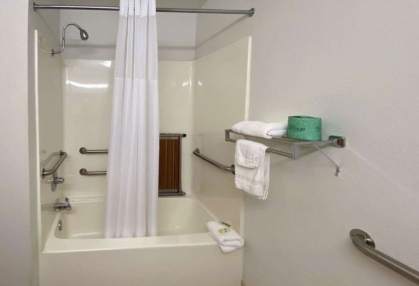 Motel 6 Mcalester, Ok   South