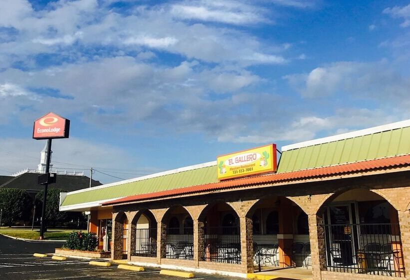 فندق على الطريق Milan Inn & Suites