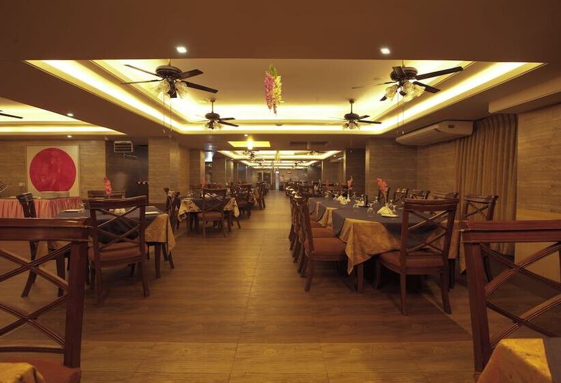 Neeshorgo Hotel And Resort Ltd