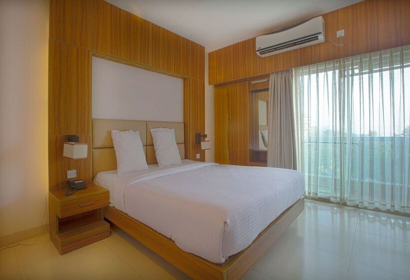 Neeshorgo Hotel And Resort Ltd