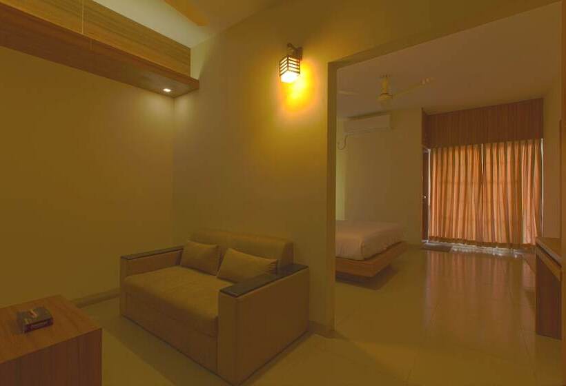 Neeshorgo Hotel And Resort Ltd