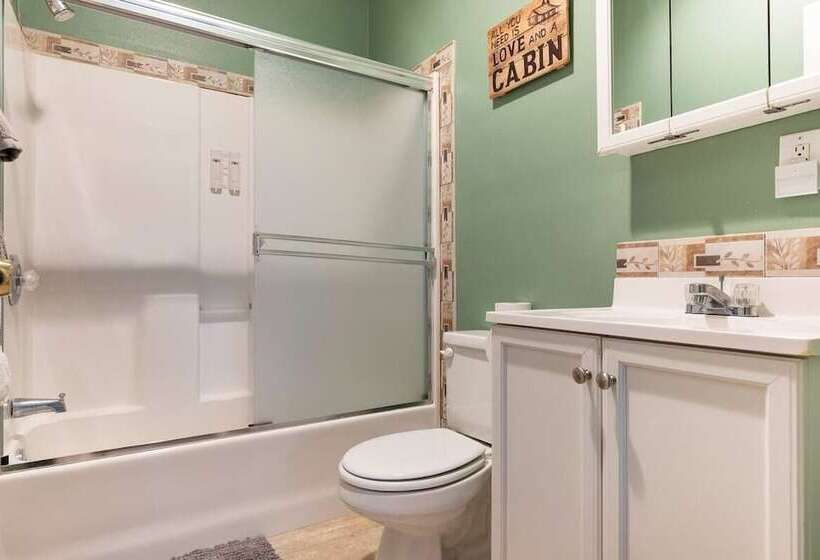 North Bay Mountains Cabins