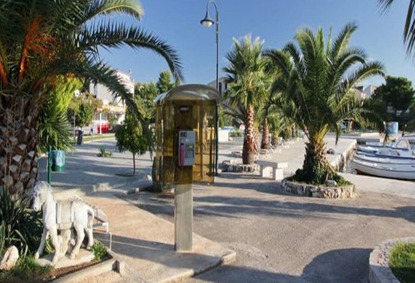 ペンション Apartments & Rooms Villa Petra