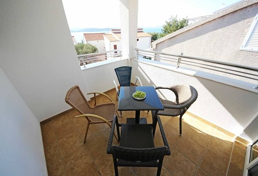 ペンション Apartments & Rooms Villa Petra