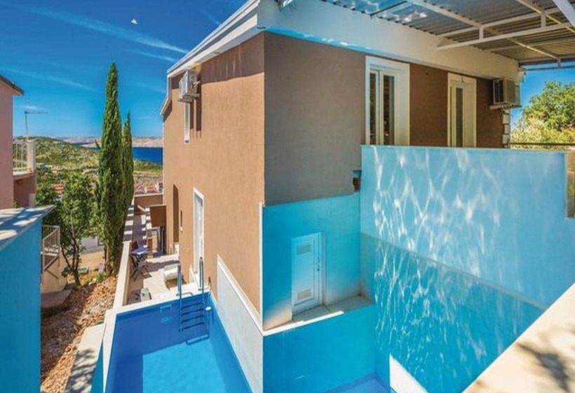 بنسيون Apartments Villa Kim