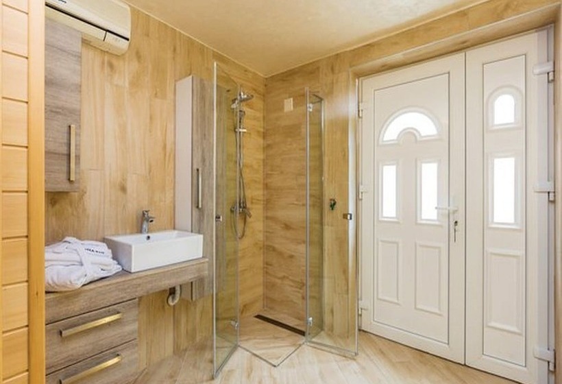 بنسيون Apartments Villa Kim