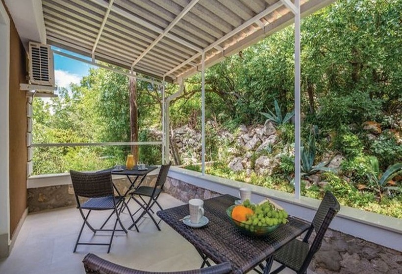 بنسيون Apartments Villa Kim