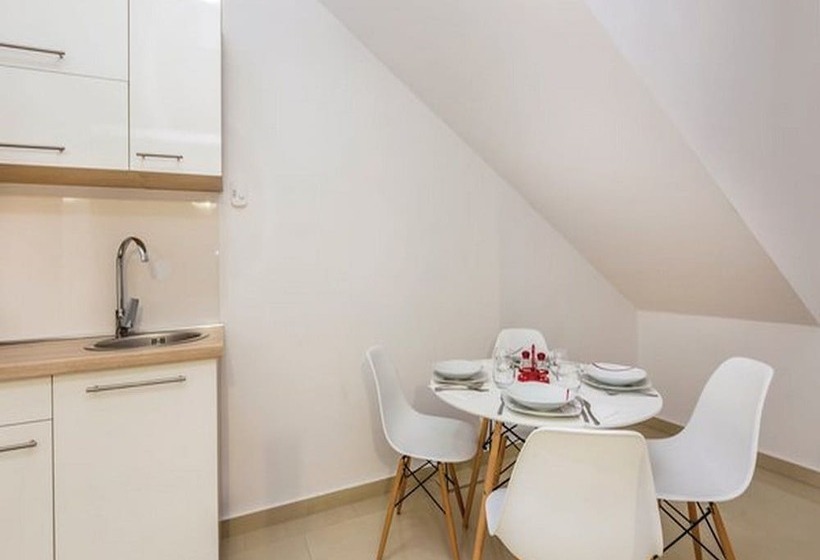 بنسيون Apartments Villa Kim