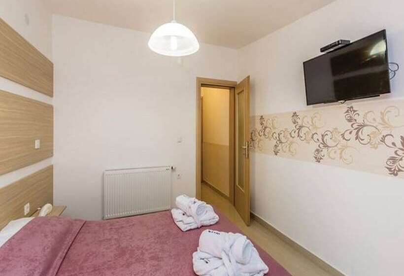 بنسيون Apartments Villa Kim