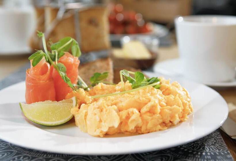 Пансион Broad Bay House