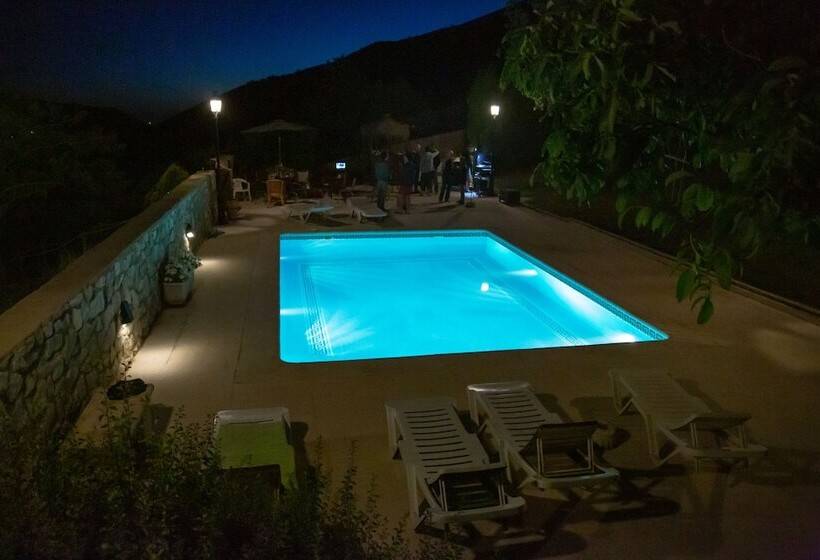 Пансион Casa Rural Alba Montis