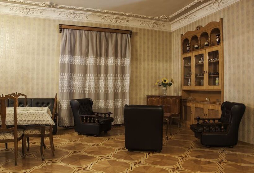 پانسیون Guest House Asmati