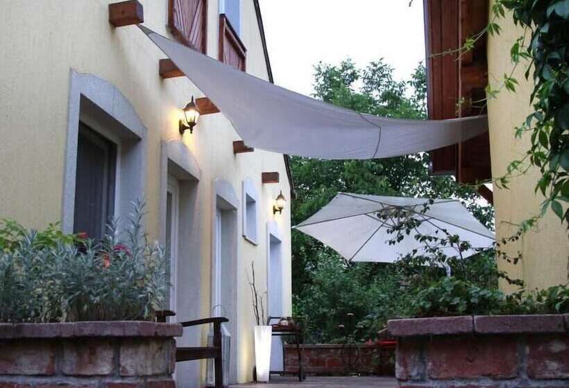 بنسيون Kőszeghegyalja Vendégház