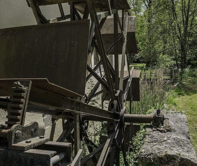 פנסיון Moulin Du Fontcourt