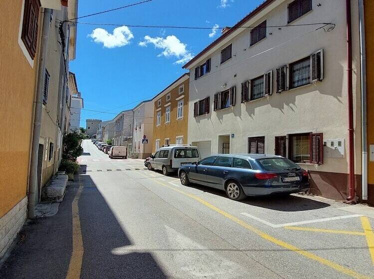 بنسيون Rooms Argo