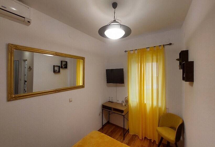 بنسيون Rooms Argo