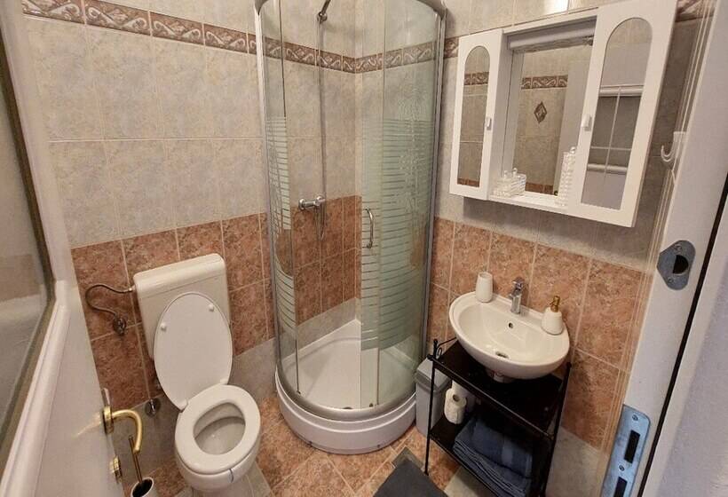 بنسيون Rooms Argo