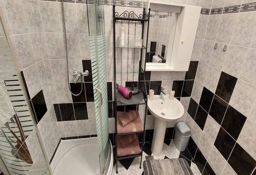 بنسيون Rooms Argo