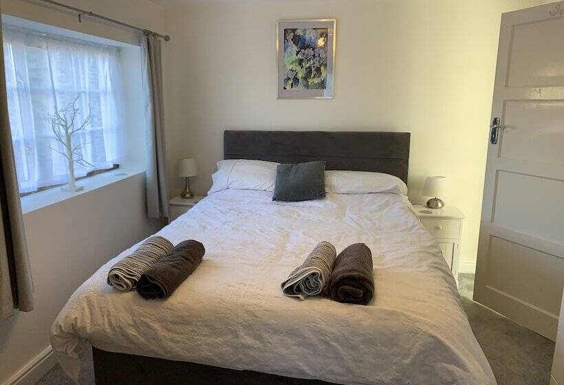 膳宿费 The Coach House