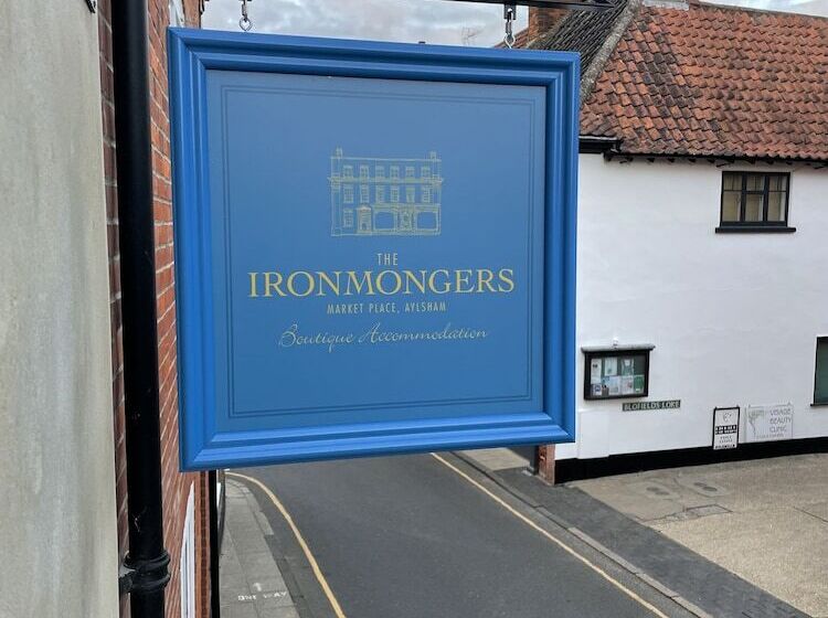 פנסיון The Ironmongers Boutique