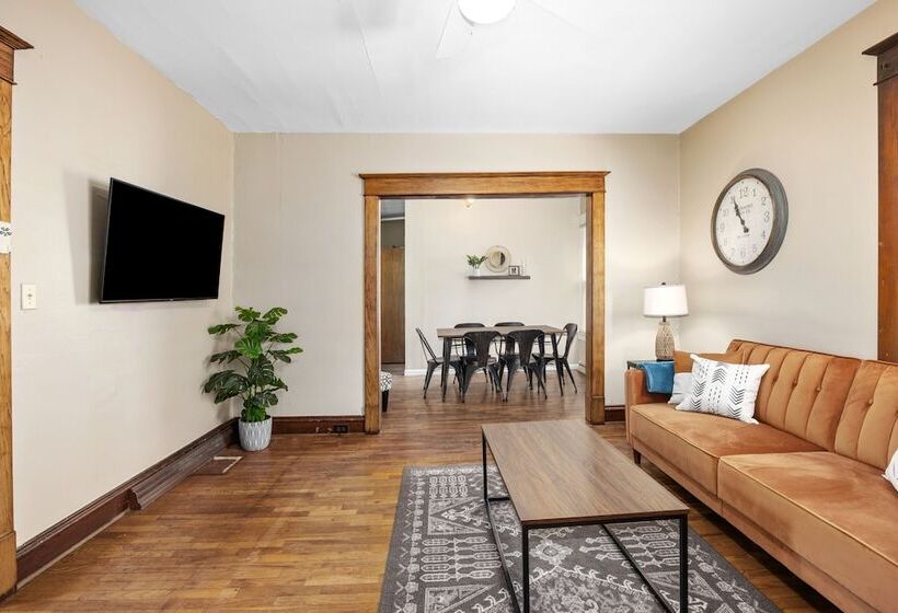 펜션 West Side Historic Home