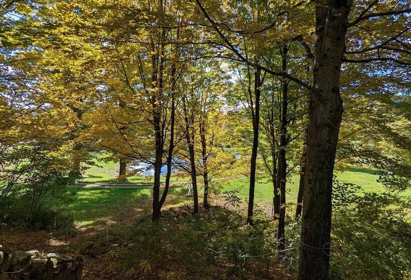 Pond View Cabin Rustic Two Bedroom Loft, A Short Drive To Chittenden Reservoir, Killington & Rutland
