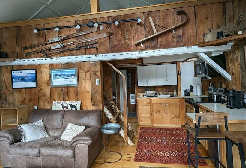 Pond View Cabin Rustic Two Bedroom Loft, A Short Drive To Chittenden Reservoir, Killington & Rutland