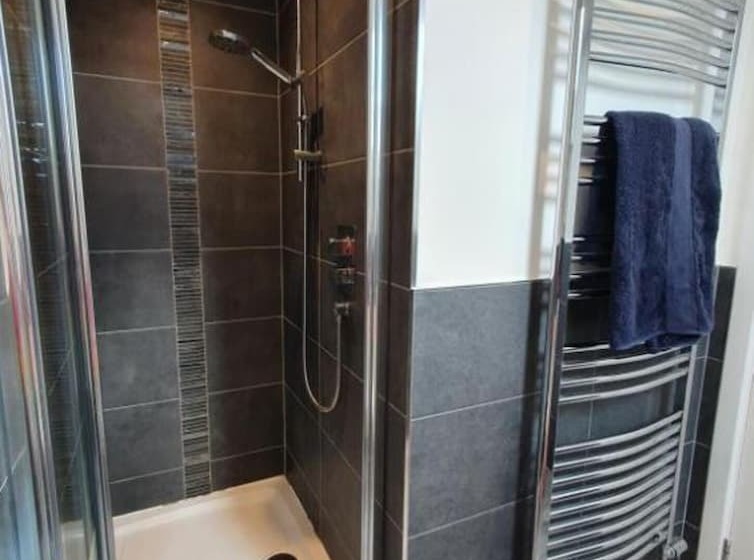 דירת נופש 4 Bed House In Elgin, Optional Fee For Hot Tub