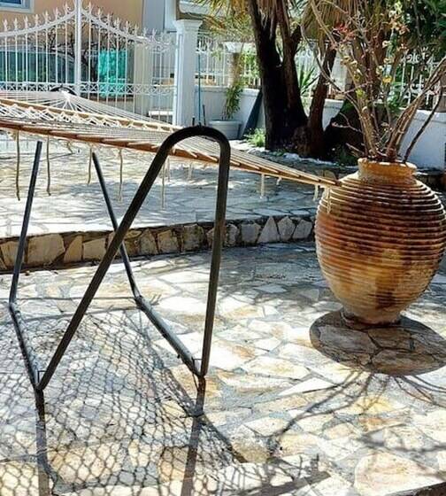 Резиденция A Flower House In Corfu Close To Beach And Town