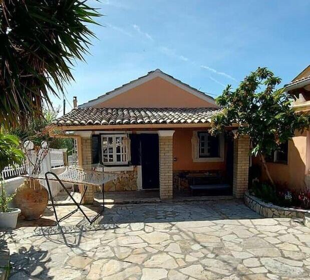 Резиденция A Flower House In Corfu Close To Beach And Town