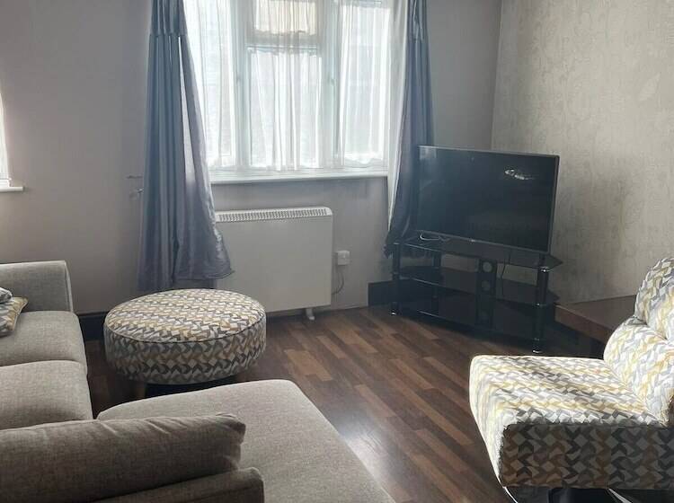 レジデンス Beautiful 2 Bed House In Grays