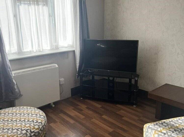 レジデンス Beautiful 2 Bed House In Grays