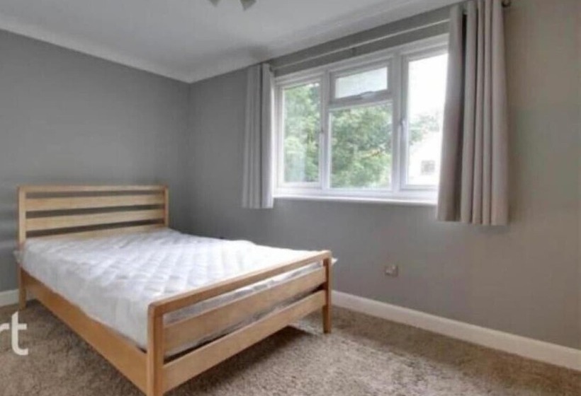 レジデンス Beautiful 2 Bed House In Grays