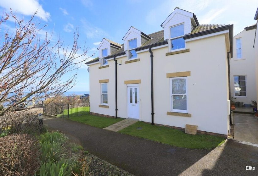 レジデンス Beautiful 2 Bed Sea Front House In Seaham