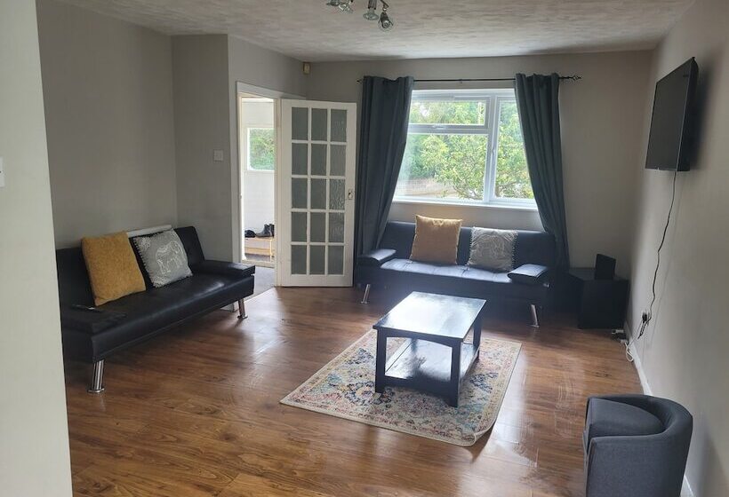 إقامة Beautiful 3 Bed House In Ramsgate