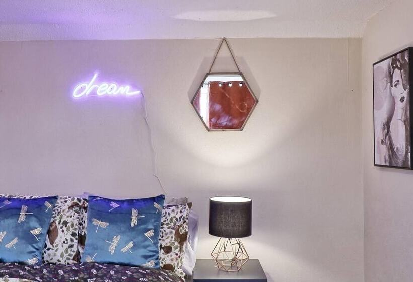 اقامتگاه Big 3bed 2bath House Tropical Oasis Pet Friendly!