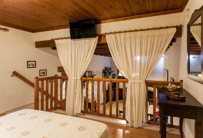 레지던스 Charming 3 Bed House In Alfa