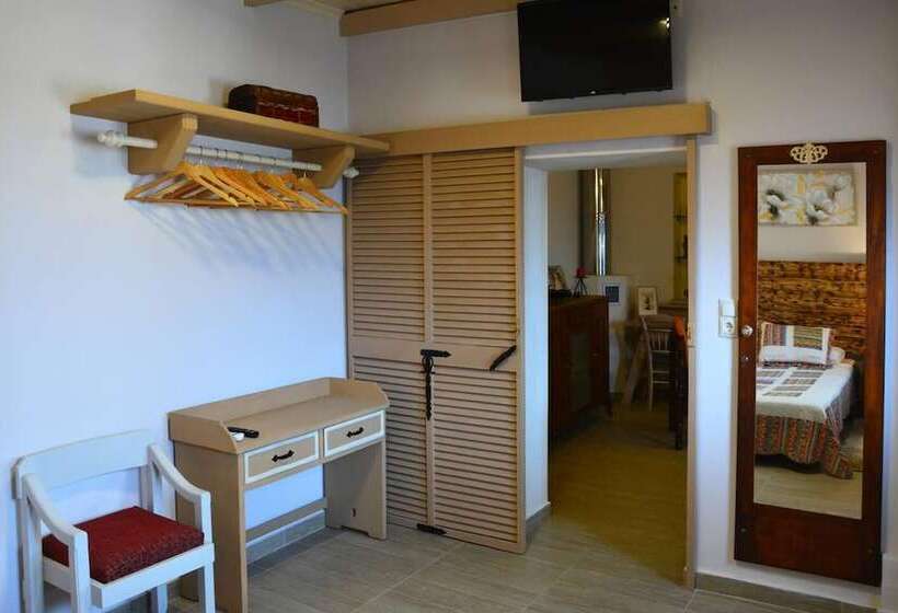 레지던스 Charming 3 Bed House In Alfa